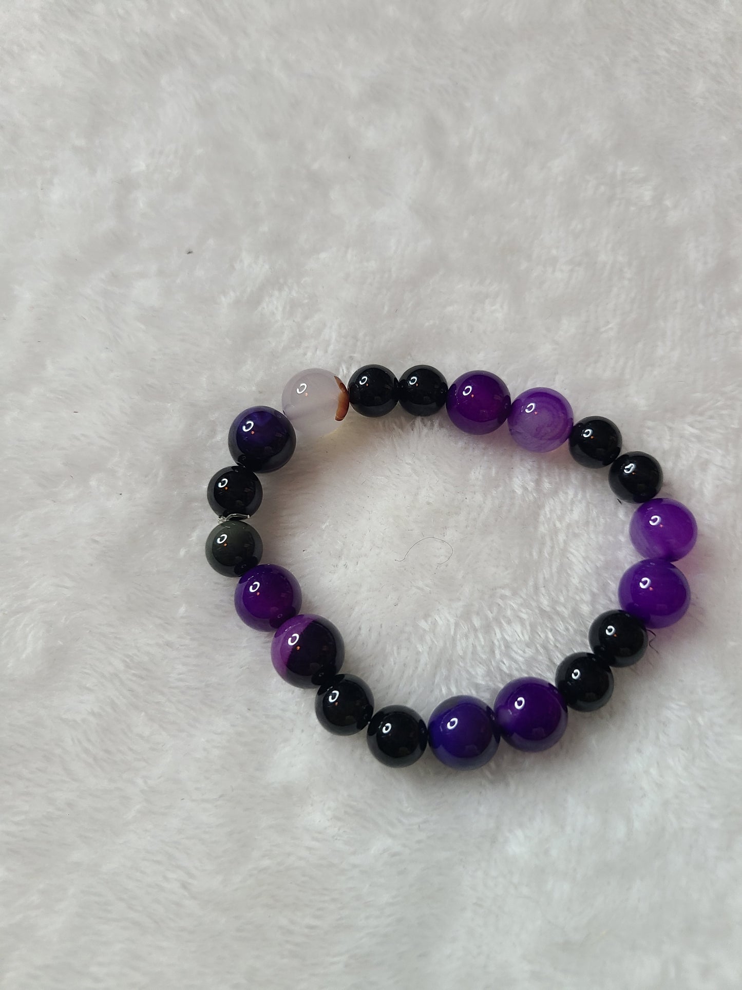 Purple agate bracelet